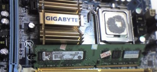 1505130915910509.png 黑屏