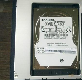 安装双硬盘 安装双硬盘