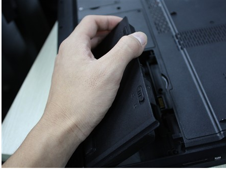 笔记本充电 笔记本充电