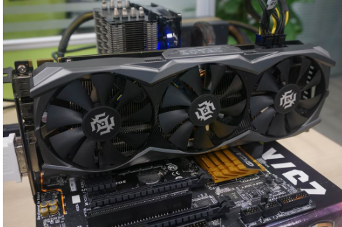 电脑显示屏 电脑显示屏