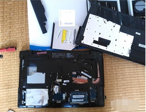 安装硬盘 安装硬盘