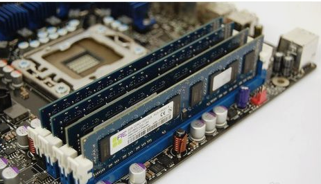 电脑开机 电脑开机